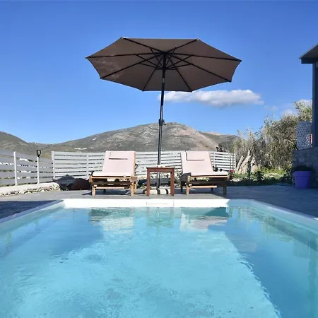 Blue View #2 With Shared Pool Parasporos